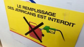 Interdiction de vente ou d'achat de carburant dans les bidons / jerrican